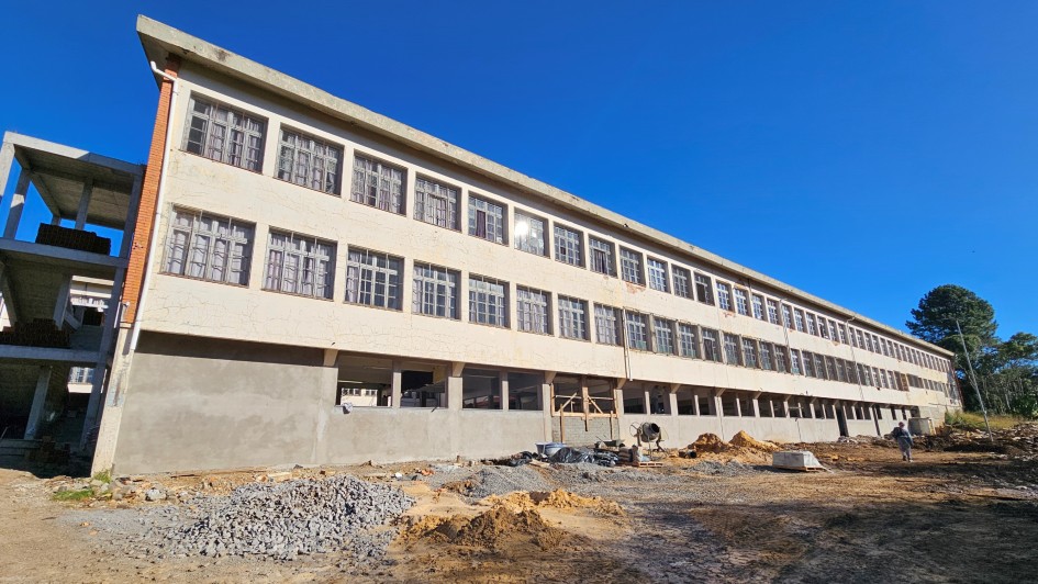 Governo do RS atende a mais de 300 demandas de escolas estaduais em 2025