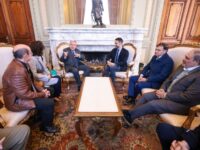 Eduardo Leite recebe embaixador da Grécia e projeta parcerias em cultura, educação e turismo para o RS